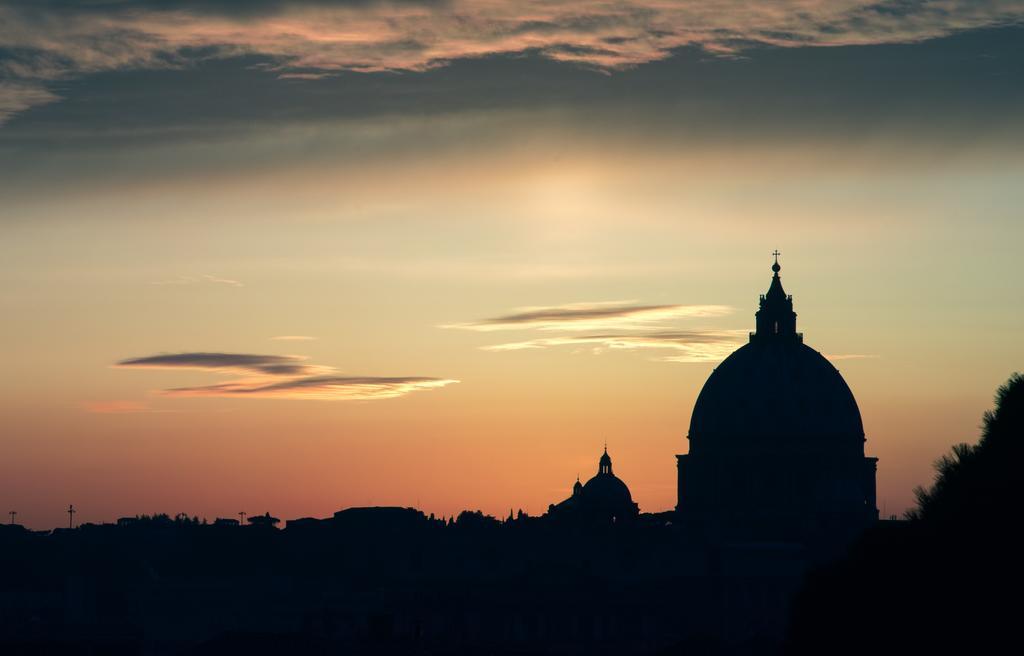 La Cupola del Vaticano Roma Esterno foto